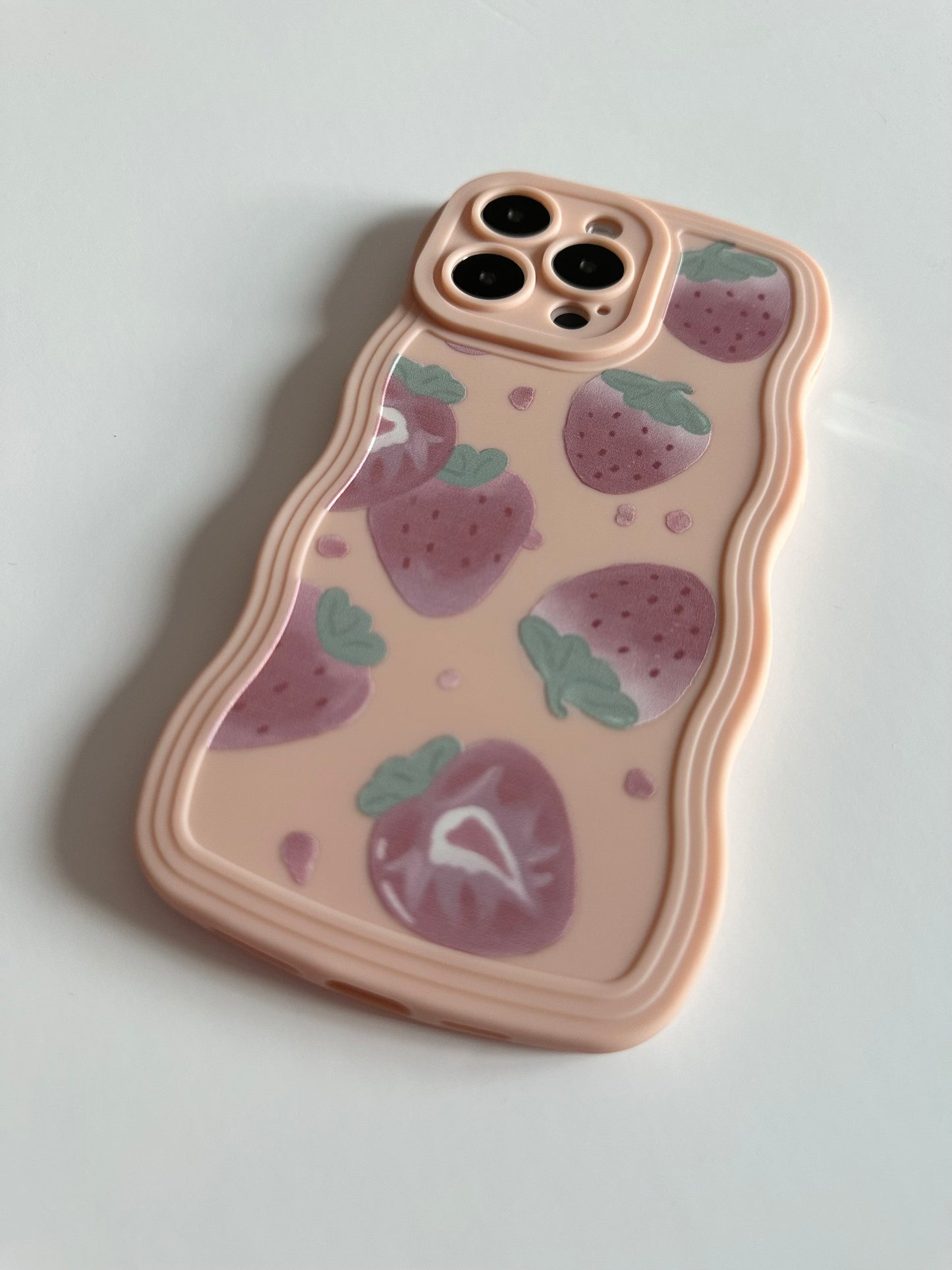 Wavy Edge Strawberry Fields Peach Phone Case