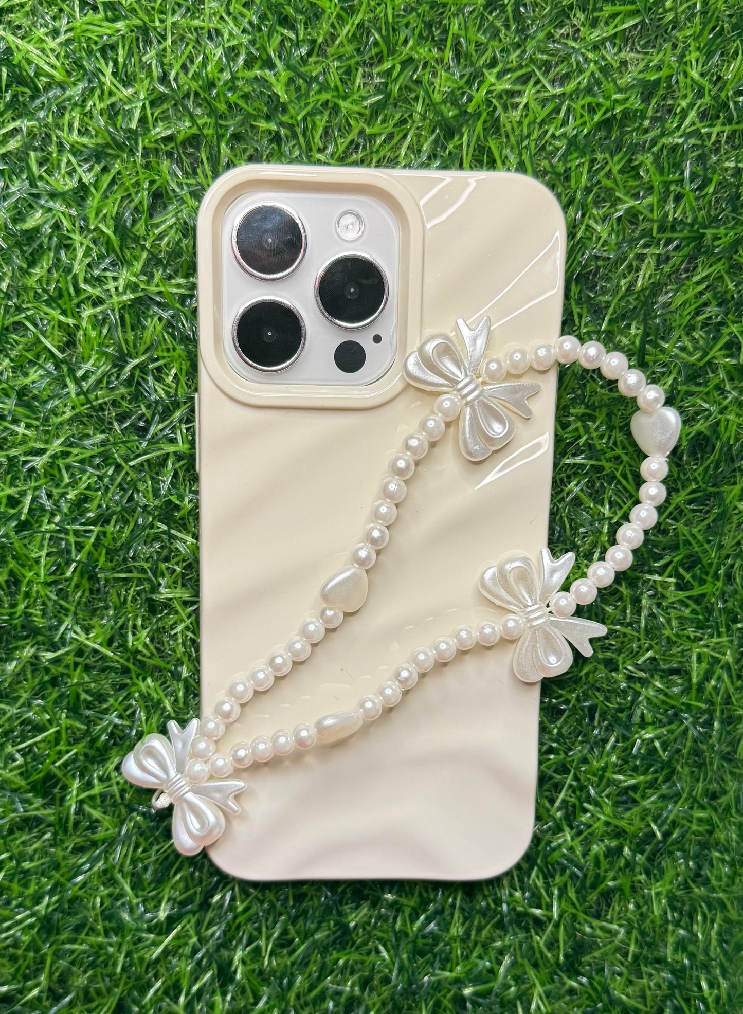 Pearl Bow & Heart Beaded Phone Wrist Strap