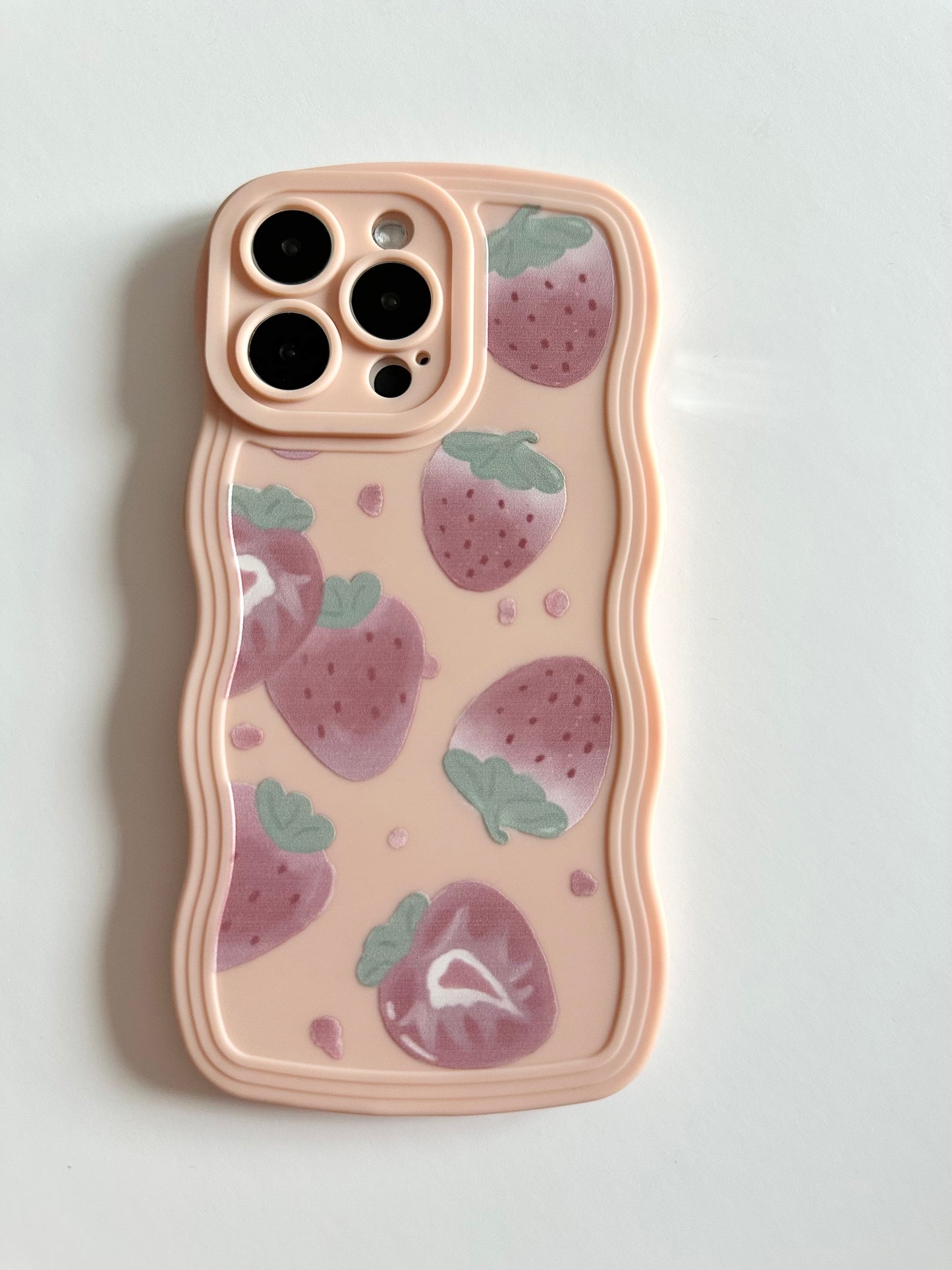 Wavy Edge Strawberry Fields Peach Phone Case