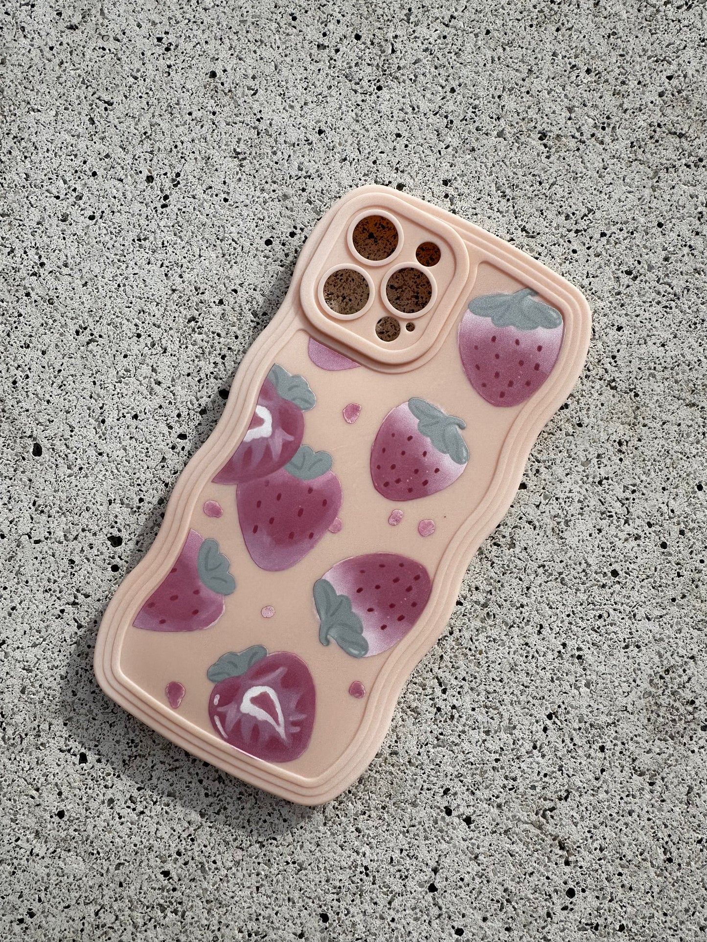 Wavy Edge Strawberry Fields Peach Phone Case