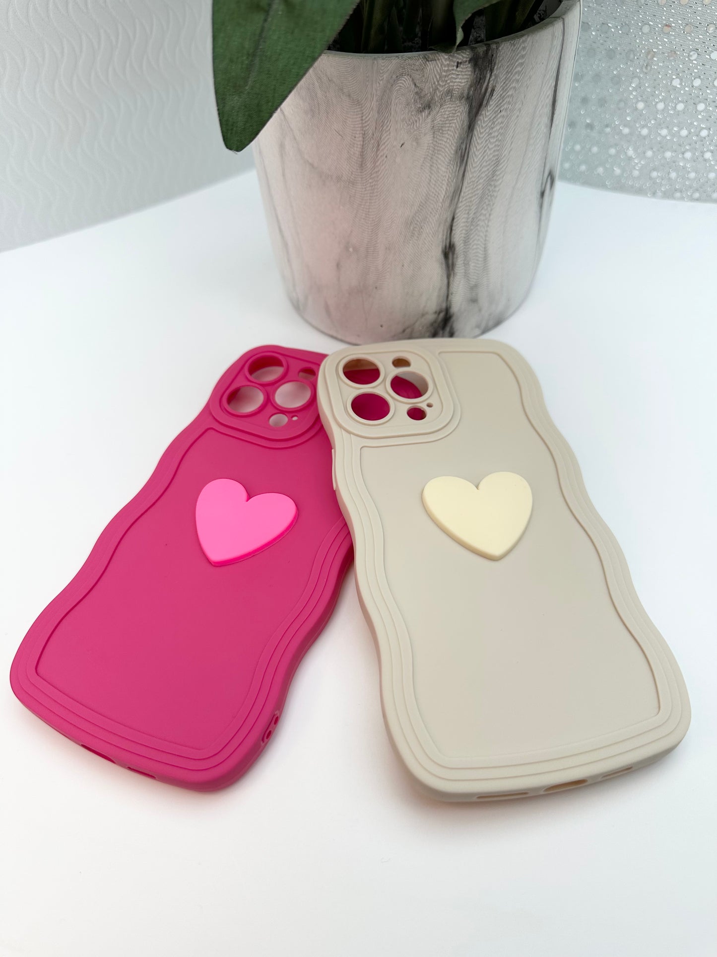 3D Heart Wavy Edge Vanilla Cream Phone Case