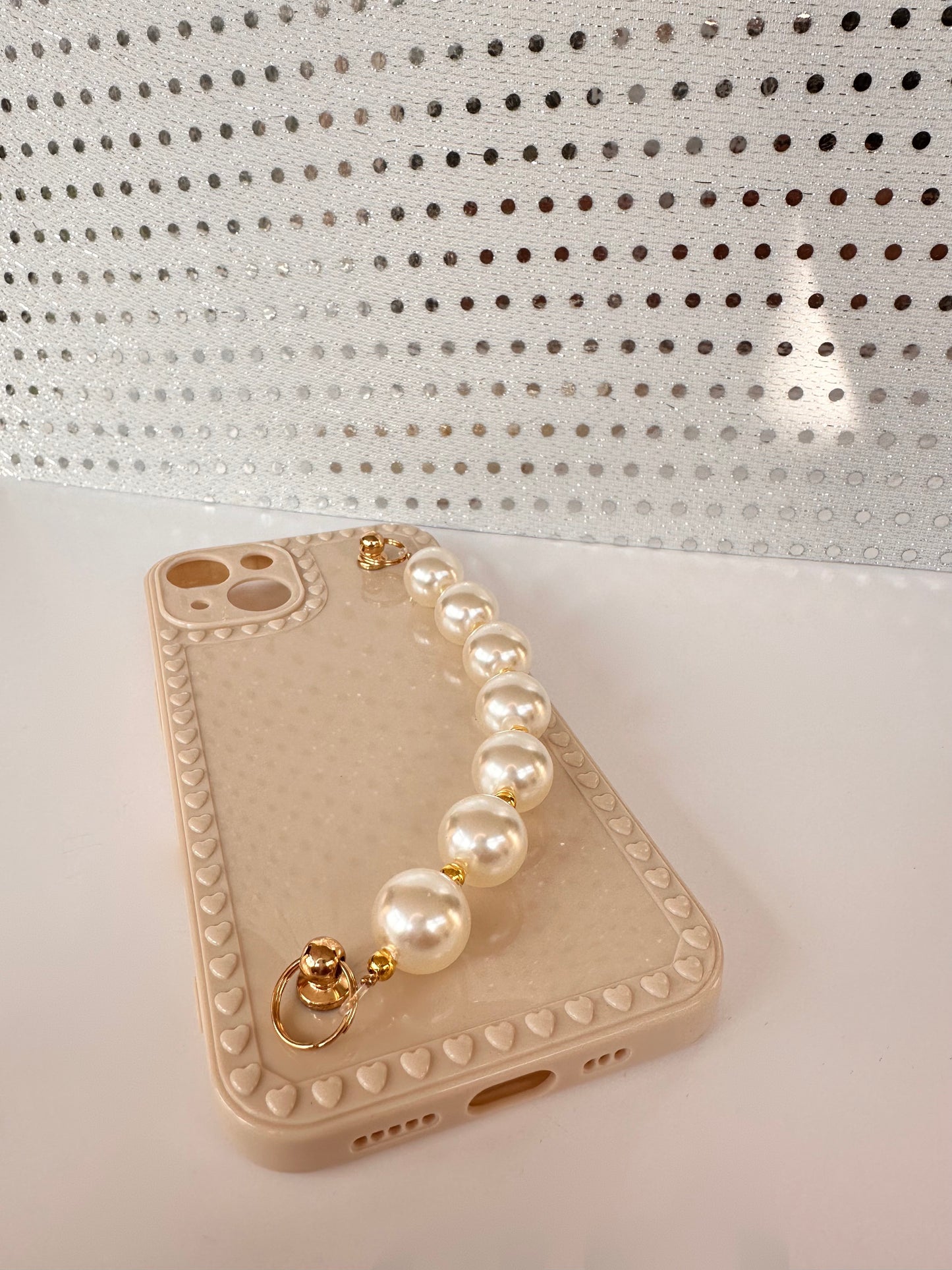 Pearl Embrace Cream Heart-Lined Phone Case