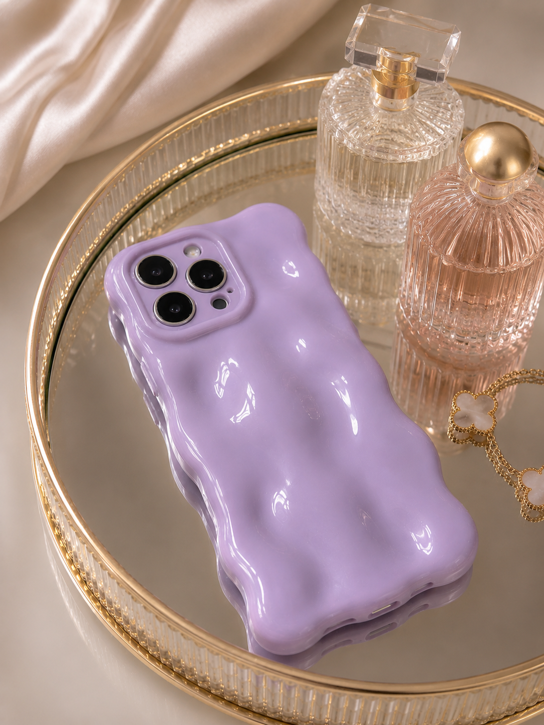 Lavender Blush Bubble Phone Case