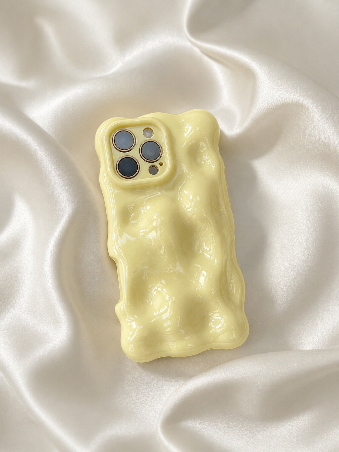 Buttercream Bubble Phone Case